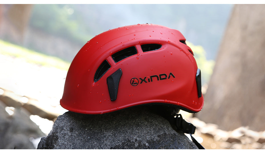 Outdoor helmet Red