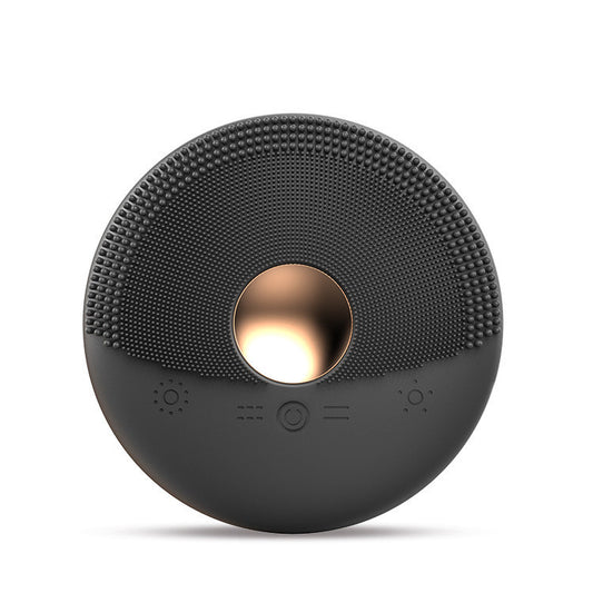 The Silicone Face Wash Can Be Heated Black