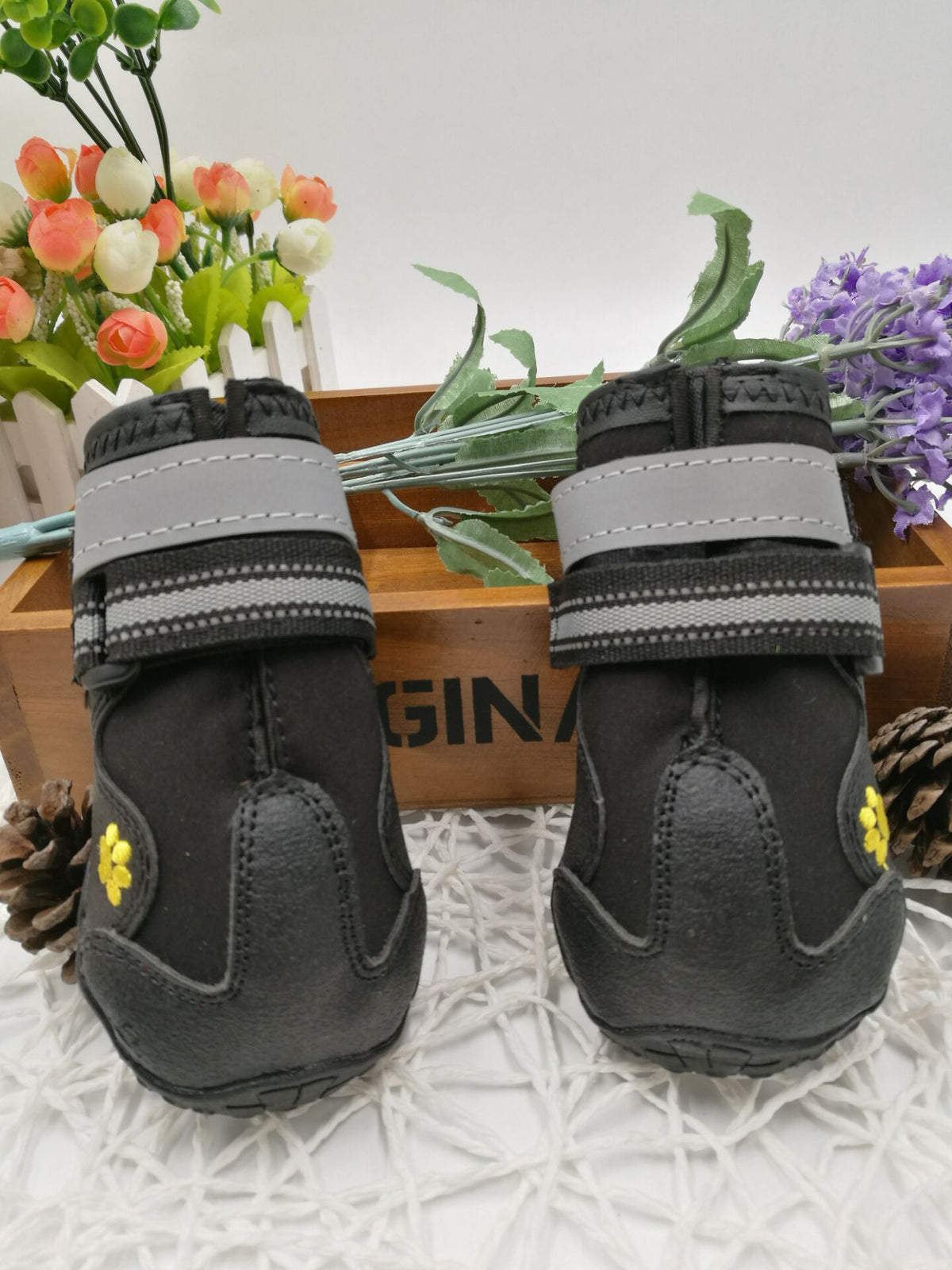 Pet shoes wear dog shoes black