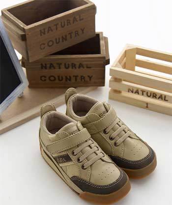 Children's sneakers Picture