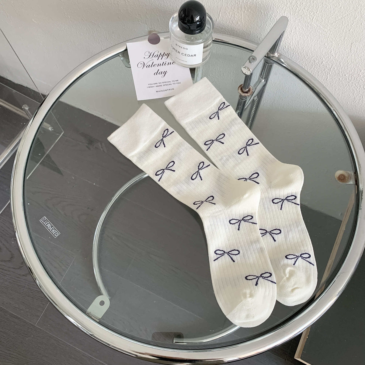 Women's Bowknot Mid-calf Length Loose Socks White
