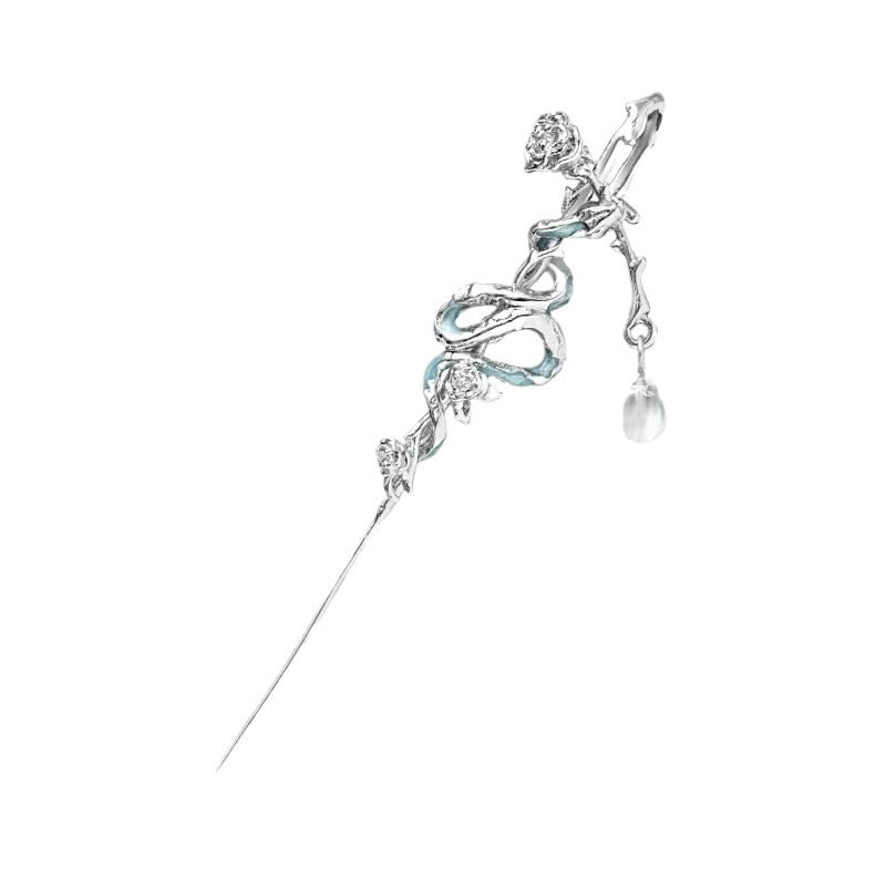 Exaggerated Ice-sealed Snake Ji Piercing Earrings Integrated Ice Blue Snake
