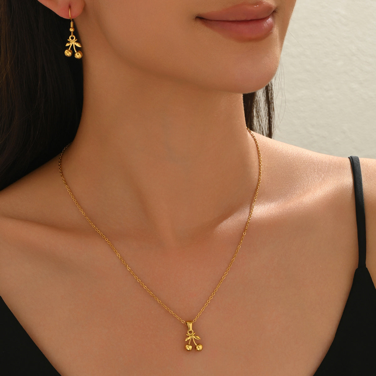 Lxalry 18K Gold Plated Cherry Mirror Jewelry Set Hypoallergenic Skin Safe Necklace Drop Earrings Never Fade Adjustable Luxury Gift For Evening Wear HWCSYT18